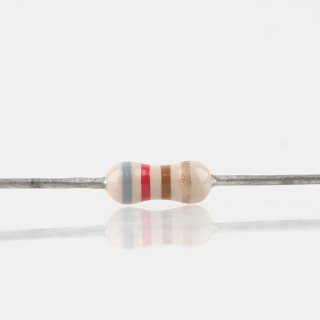 820 Ohm 0.5W 5% Widerstand