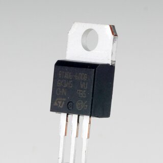 BTA06 600BRG Triac 6A 600V TO-220