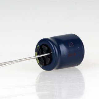 680uF 10V Elko Elektrolytkondensator Radial 105° 10x13mm Rastermaß 5mm