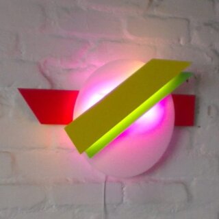 LED-Lichtplastik Motiv Positiv aufsteigend aus Acrylglas und Holz 300×450mm Künstler Rainer Schubert