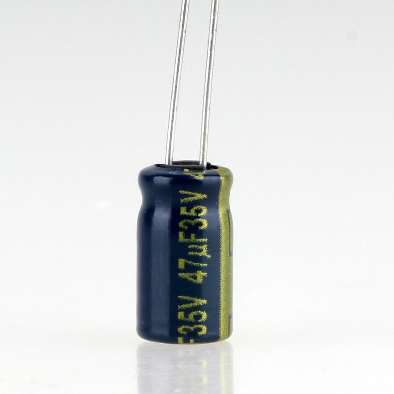 Produktbild von 10 Stück Elko 400V 4,7 µF – 105°C, Radial, 6,5 X 13 Mm, Von Elpohl
