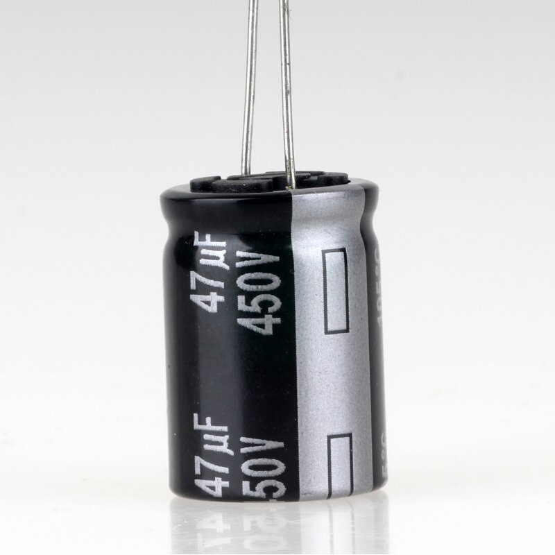 Condensatori Elettrolitici Radiali 35V 2200uF 20% 16x25mm Passo 7mm - Lotto Sfuso