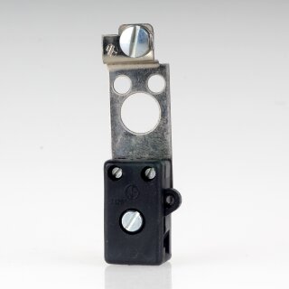 Einbau-Zugschalter 1-polig EIN/AUS 250V/2A L27x16x12mm Befestigungslasche mit Erdung für Lampen
